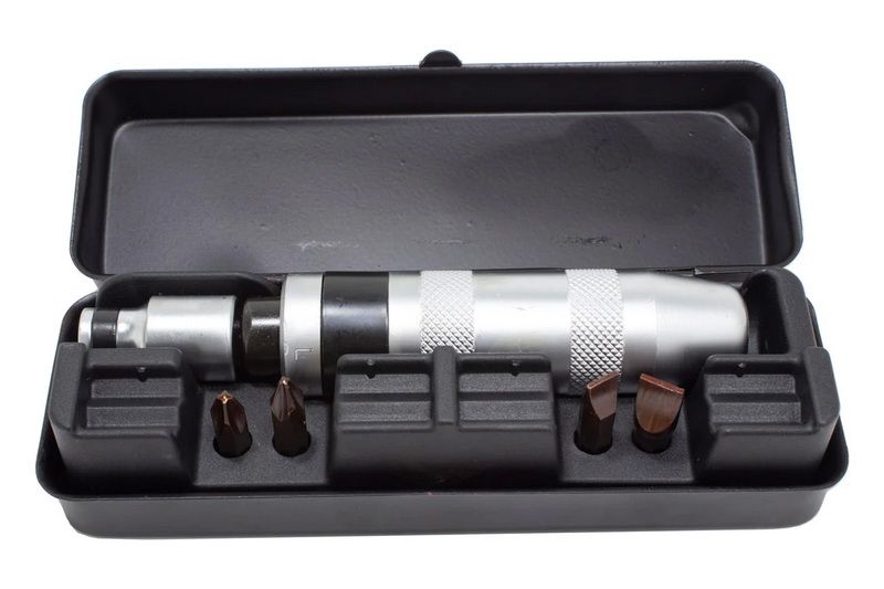 Ударная отвертка с набором вставок Rockforce RF-5064 (6 предметов) Ударная отвертка с набором вставок Rockforce RF-5064 (6 предметов)